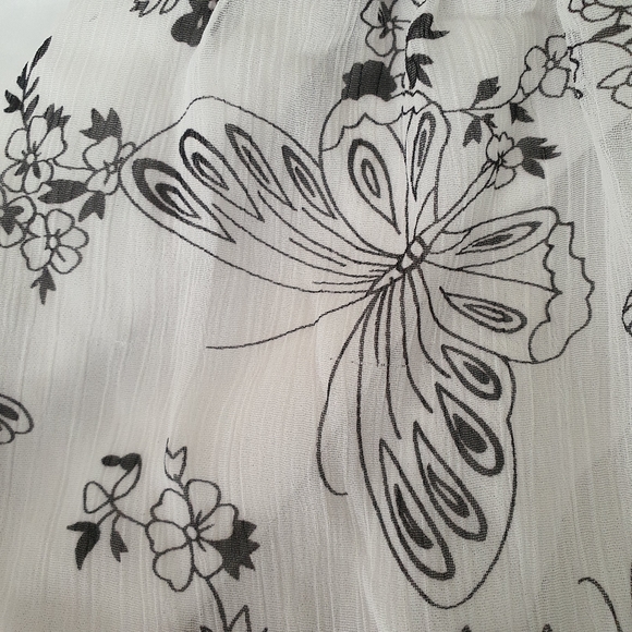 Valleygirl Butterfly Top - Picture 7 of 8